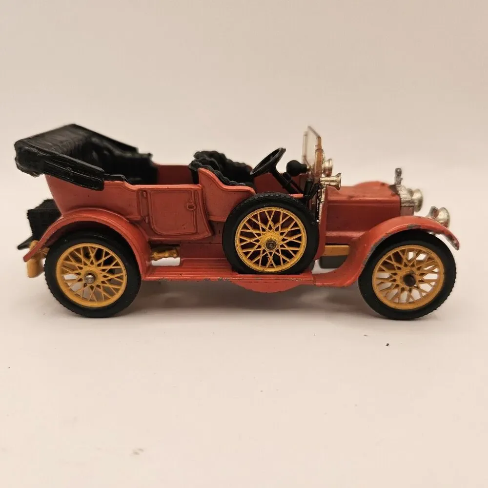 CORGI TOYS DAIMLER 1910 RED METAL A5 1:43 w Driver and‎ Passengers RARE!